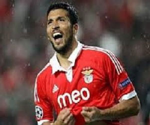   مصر اليوم - تشيلسي ينضم للمنافسة مع الانتر لضم المدافع الارجنتيني جاراي