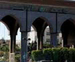   مصر اليوم - حرائر الأزهر  تغلقن بوابات الأزهر وتمنعن عميدة تجارة من الدخول