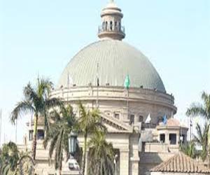   مصر اليوم - اتِّحاد جامعة القاهرة يناقش مسؤولي الجيش في مطالب الطلَّاب