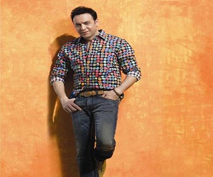   مصر اليوم - مصطفى قمر يطرح أنا مطّمن على مزيكا