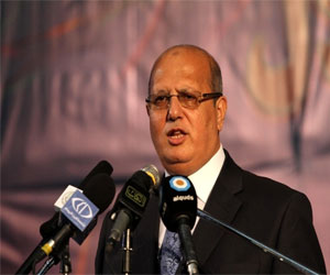   مصر اليوم - الخضري: إدخال مواد بناء لمشاريع الأونروا غير كافي وتجميل لحصار غزة