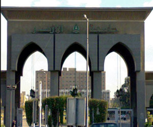   مصر اليوم - مقتل طالبين في جامعة الأزهر إثر اشتباكات مع الأمن