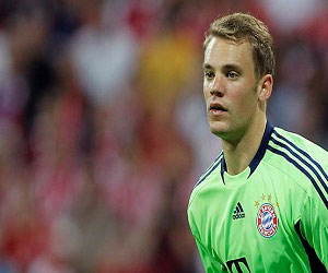   مصر اليوم - غوارديولا ينفي اي امكانية لانتقال الحارس نوير لمانشستر سيتى