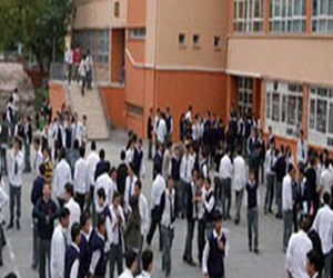   مصر اليوم - وجبة بسكويت فاسدة تصيب 16 تلميذًا في مدرسة ابتدائية جنوب الأقصر بالتسمم