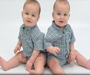   مصر اليوم - التوائم المتشابهة لا تتشابه جينيًا