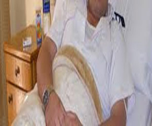   مصر اليوم - اصابة ضابط والقبض على خمسة من الباعة الجائلين فى معركة بسبب حملة ازلات