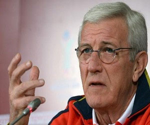 مصر اليوم - مارتشيلو ليبي يعود الى أضواء العالمية