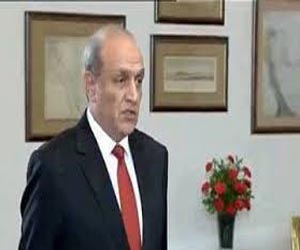   مصر اليوم - الغندور يبحث تطوير شواطئ مدينة مرسى مطروح