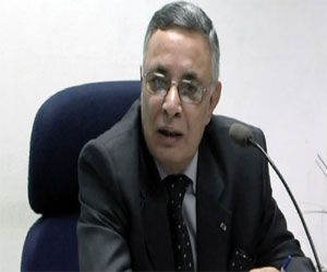   مصر اليوم - محافظ سوهاج يُكرّم طالبة حصلت على شهادة عالميّة في علوم البرمجة