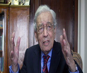   مصر اليوم - بطرس غالي: لابد من مواصلة التفاوض لحل المشاكل المتعلقة ببناء سدود على النيل