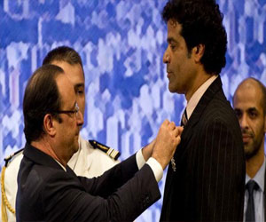 مصر اليوم - هولاند يمنح البرازيلي راي وسام جوقة الشرف