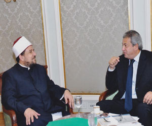   مصر اليوم - وزارتا الشباب والأوقاف تدشنان مبادرة دور الشباب في بناء الوطن