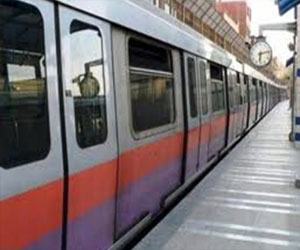   مصر اليوم - تقليل قطارات الخط الأول بالمترو بسبب الأمطار