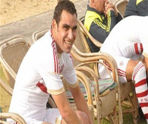 مصر اليوم - عبد الملك يهدّد بفسخ التّعاقد مع القلعة البيضاء