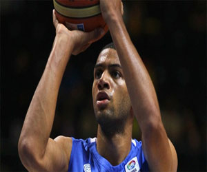   مصر اليوم - باتوم: الكرة الذهبية لن تكون إلا من نصيب ريبيري