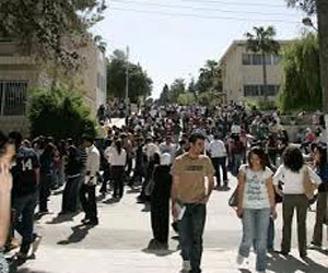   مصر اليوم - التربية تطمئن على طلبة البحرين في الاردن في ضوء الأحوال الجوية