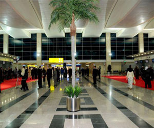   مصر اليوم - مطار القاهرة يلغي سفر 11 راكبًا إلى ليبيا لحملهم تأشيرات مزورة