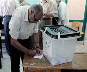 مصر اليوم - غرامة 500 جنيه على المتغيبين عن المشاركة في استفتاء الدُّستور