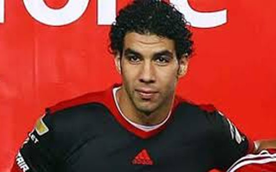   مصر اليوم - شريف إكرامي يرفض وضعه في مقارنة مع والده لأنها ستكون غير منطقية