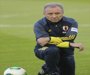 مصر اليوم - مدرب اليابان لا يستبعد فوز كولومبيا بالمونديال