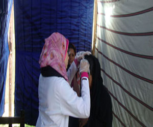   مصر اليوم - علاج 632 حالة مرضية في قوافل جامعة جنوب الوادي