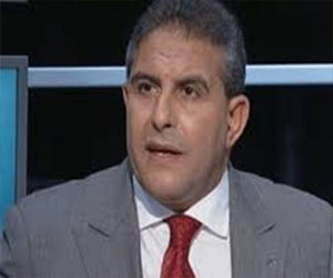   مصر اليوم - أبوزيد يعد الزمالك بالدعم المادي والمعنوي خلال أسبوع