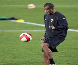 مصر اليوم - ريفالدو وزانيتي نجما حفل الكرة الذهبية في الجزائر