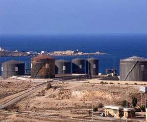   مصر اليوم - وزير النفط الليبي يرجح استخدام القوة لإعادة فتح الموانئ