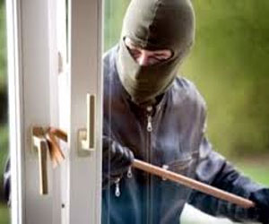   مصر اليوم - تعرّض حاكم منطقة في روسيا للهجوم والسرقة بمنزله في فرنسا