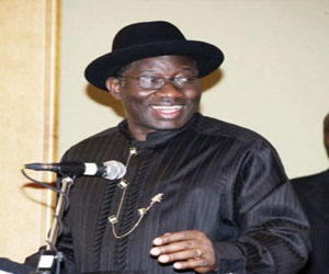   مصر اليوم - رئيس نيجيريا يفتتح مشروعًا أول طائرة بدون طيار محلية الصنع