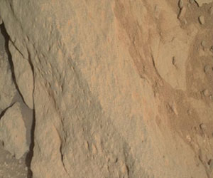   مصر اليوم - مجهولون يعتدون على مخزنٍ لمتحّفِ آثارِ أسوان