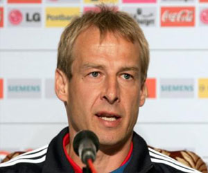   مصر اليوم - الاتحاد الاميركى يحذر توتنهام من محاولة الاتصال بكلينسمان