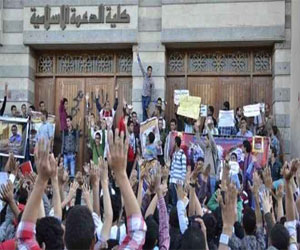   مصر اليوم - الأمن يقبض على 15 طالب من الإخوان في المنصورة