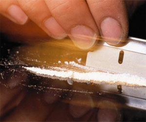   مصر اليوم - ضبط عاطل يتاجر في الكوكايين في الغردقة