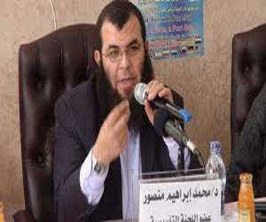   مصر اليوم - حزب النور يُكرّم منصور على مجهوده في لجنة الخمسين