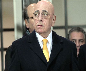   مصر اليوم - جالياني تناول العشاء مع وكيل أندريا بيرلو