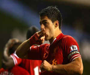   مصر اليوم - ليفربول يُغري سواريز براتب ضخم لإقناعه بالتجديد