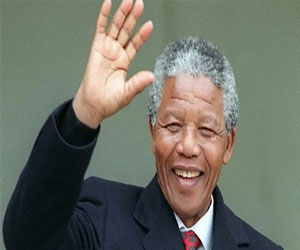   مصر اليوم - الجمهور الفرنسي يكتشف حياة مانديلا من خلال الفيلم الذي يعرض له حاليًا في فرنسا