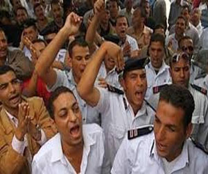   مصر اليوم - الفَرعِي لأمَنَاء سُوهاج يتَضَامَنُون مع النّادي العَام في تقديم استقالته