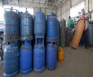   مصر اليوم - ضبط عاطل تخصص في سرقة اسطوانات الغاز في الغردقة