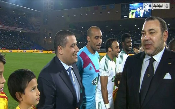   مصر اليوم - أجواء استثنائيَّة واحتفال في الدارالبيضاء قبل مباراة الرجاء والبايرن في حضور الملك