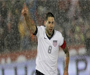 مصر اليوم - فولهام يعيد الأميركي ديمسي معارًا لتعزيز هجوم الفريق