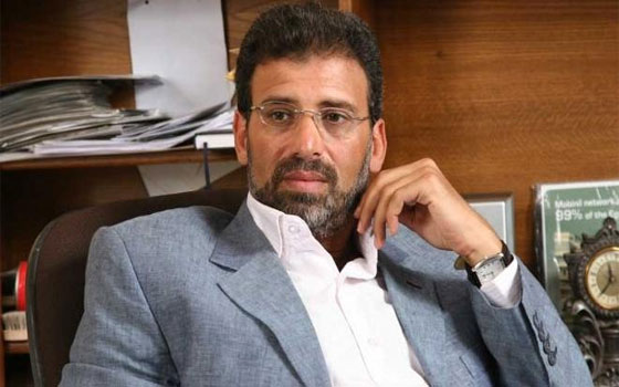   مصر اليوم - خالد يوسف يؤكِّد على أنَّ دستور 2013 حوَّل شعارات الثَّورة لنصوص مُلزمة