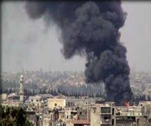   مصر اليوم - قصف على أحياء دير الزور وتفجير باص عسكري في حي الجورة