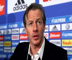 مصر اليوم - كيلر لايخشى على منصبه كمدير فني لشالكه الالماني