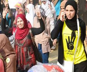   مصر اليوم - وقفة لطلاب طبِّ المنصورة للمطالبة بإخلاء سبيل زملائهم المعتقلين