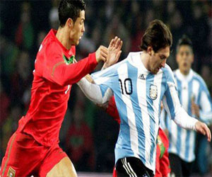 مصر اليوم - روسيل يشجع ميسي على طلب راتب أعلى من رونالدو