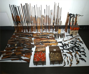   مصر اليوم - ضبط ورشة لتصنيع الأسلحة النارية داخل منزل عاطل في الشرقية