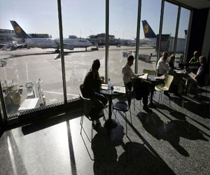   مصر اليوم - مطار فرانكفورت يخشى تداعيات المعايير الجديدة للحد من الضجيج