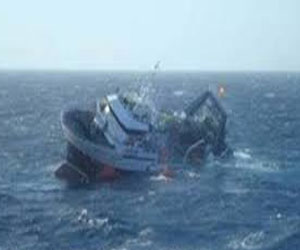   مصر اليوم - البحث عن 5 مفقودين في غرق مركب في البحر الأحمر